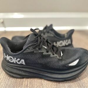 Hoka Men's Clifton 9 Black Running Shoes
